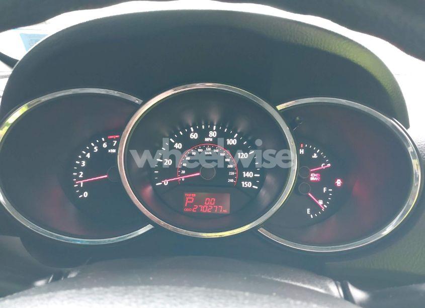 Photo 7 of 2011 Kia Sorento LX (VIN 5XYKT3A19BG113984)