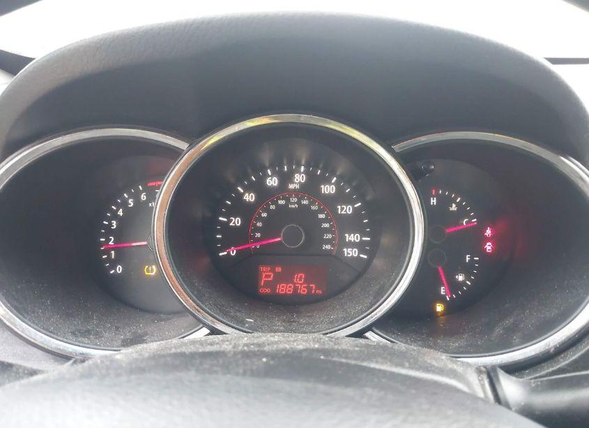 Photo 7 of 2011 Kia Sorento LX (VIN 5XYKT3A19BG144894)