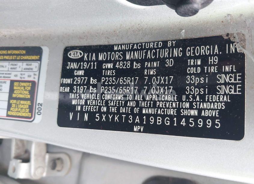 Photo 9 of 2011 Kia Sorento (VIN 5XYKT3A19BG145995)