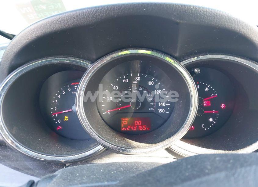 Photo 7 of 2012 Kia Sorento LX (VIN 5XYKT3A19CG244821)