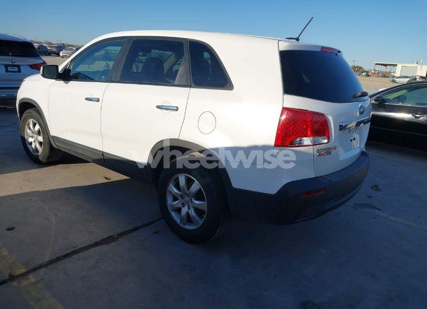 Photo 3 of 2012 Kia Sorento LX (VIN 5XYKT3A19CG294716)