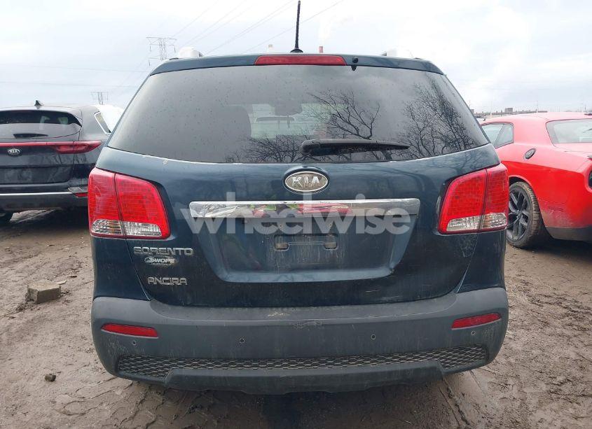 Photo 16 of 2011 Kia Sorento LX (VIN 5XYKT3A1XBG008385)