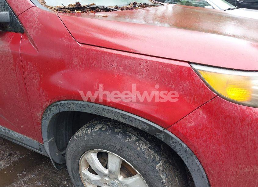 Photo 6 of 2011 Kia Sorento LX (VIN 5XYKT3A1XBG020049)