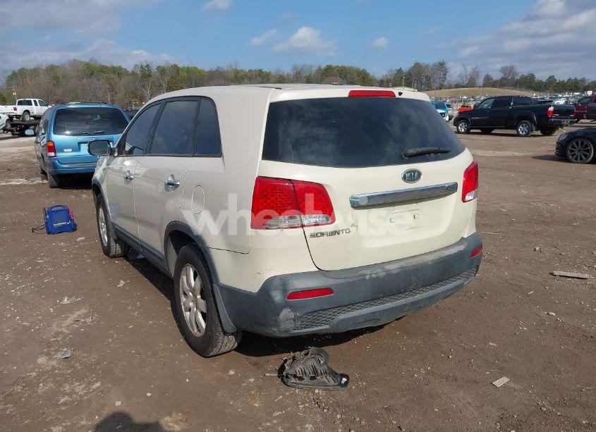 Photo 6 of 2011 Kia Sorento LX (VIN 5XYKT3A1XBG039894)