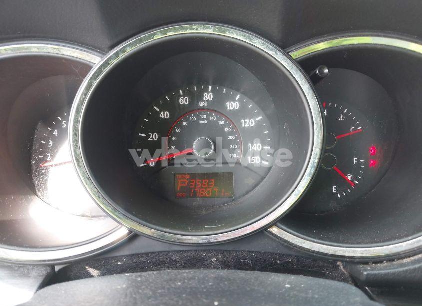 Photo 7 of 2011 Kia Sorento LX (VIN 5XYKT3A1XBG039894)