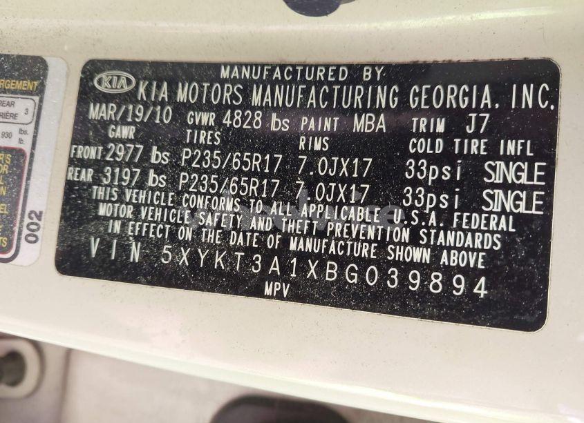 Photo 9 of 2011 Kia Sorento LX (VIN 5XYKT3A1XBG039894)