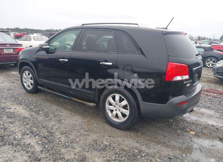 Photo 3 of 2011 Kia Sorento LX (VIN 5XYKT3A1XBG051303)