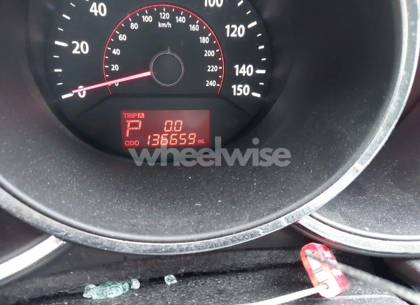 Photo 15 of 2011 Kia Sorento LX (VIN 5XYKT3A1XBG078355)