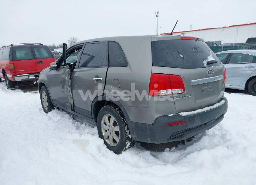 Photo 3 of 2011 Kia Sorento LX (VIN 5XYKT3A1XBG078355)