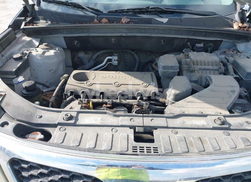 Photo 10 of 2011 Kia Sorento LX (VIN 5XYKT3A1XBG108244)