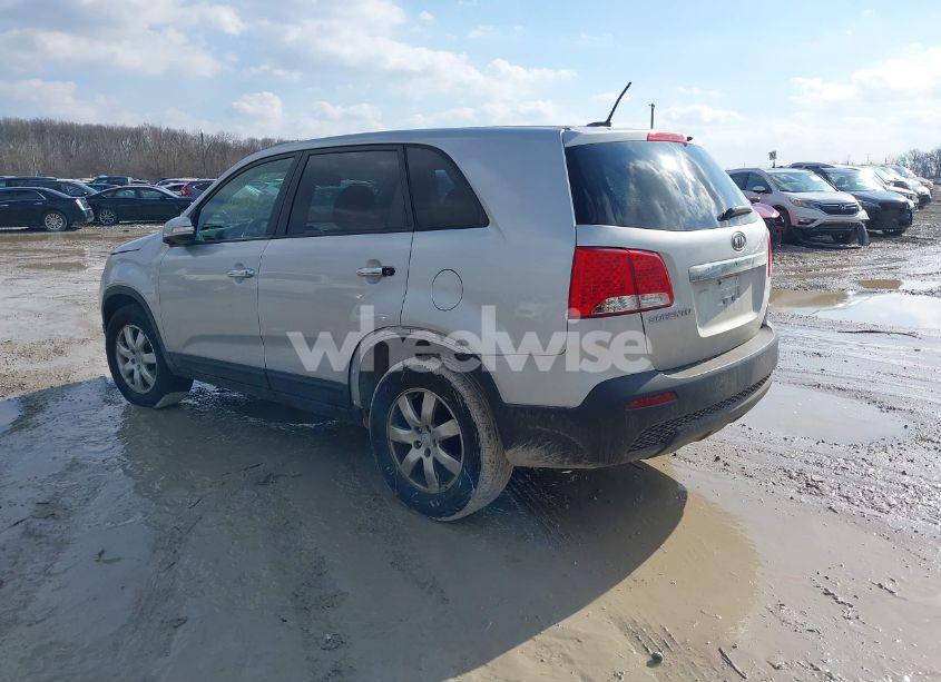 Photo 3 of 2011 Kia Sorento LX (VIN 5XYKT3A1XBG108244)