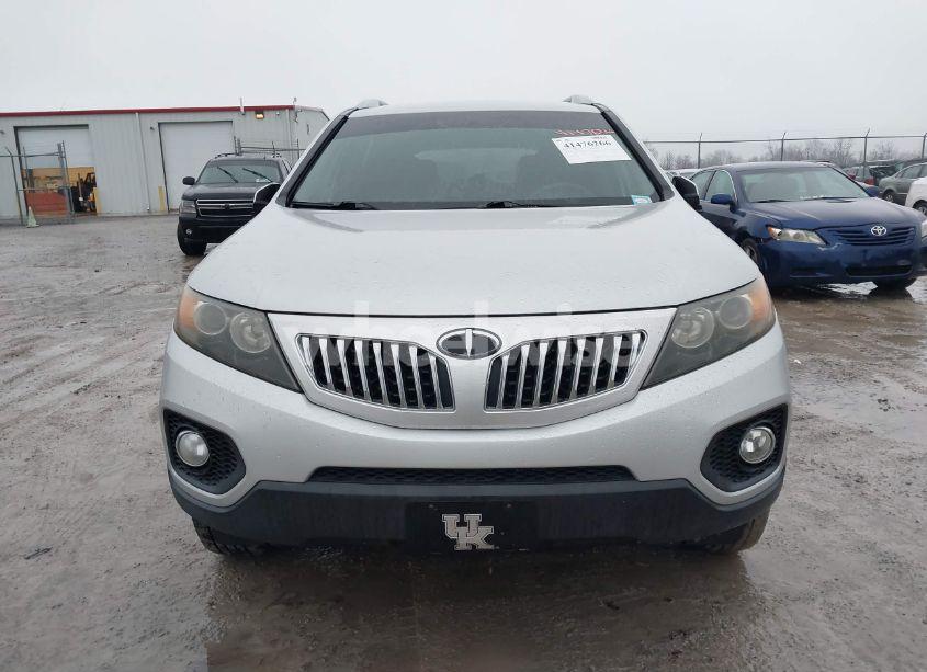 Photo 6 of 2011 Kia Sorento LX (VIN 5XYKT3A1XBG148288)