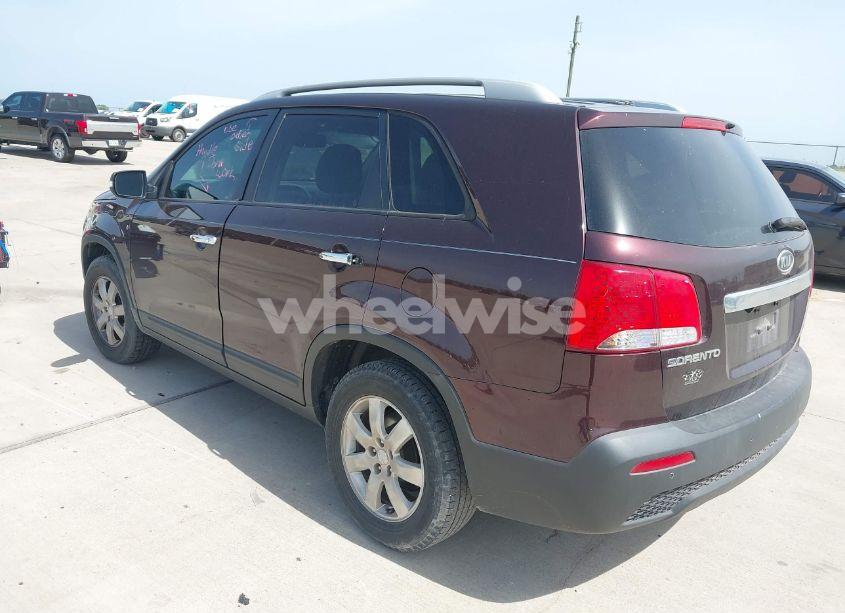 Photo 3 of 2011 Kia Sorento LX (VIN 5XYKT3A1XBG163342)