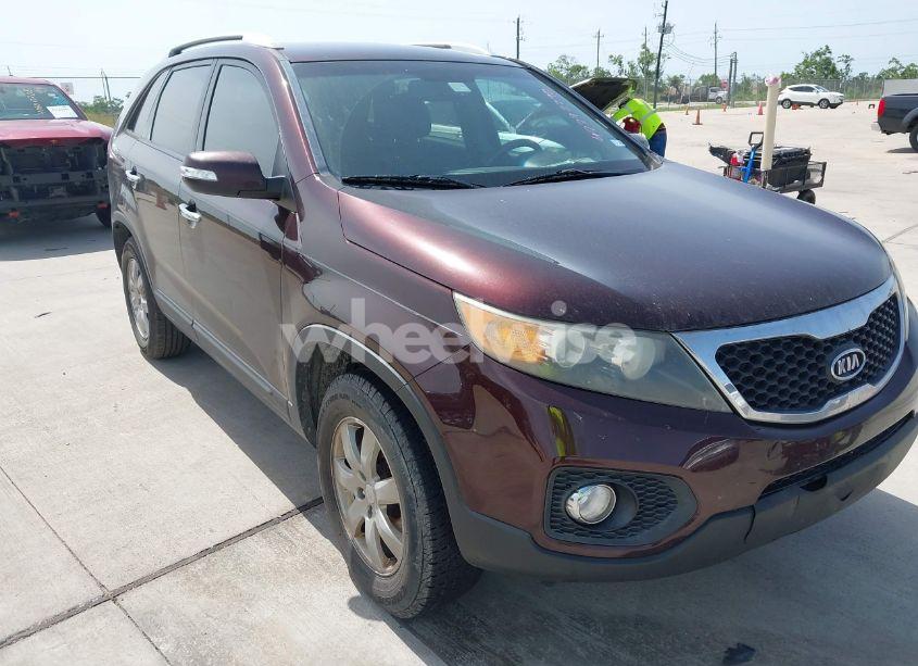 Photo 6 of 2011 Kia Sorento LX (VIN 5XYKT3A1XBG163342)