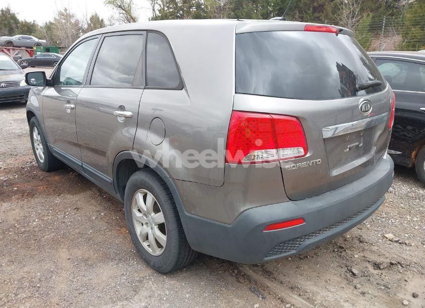 Photo 3 of 2011 Kia Sorento LX (VIN 5XYKT3A1XBG186877)
