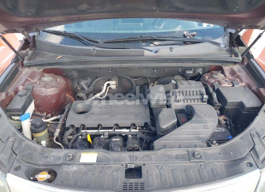 Photo 10 of 2013 Kia Sorento LX (VIN 5XYKT3A1XDG332794)