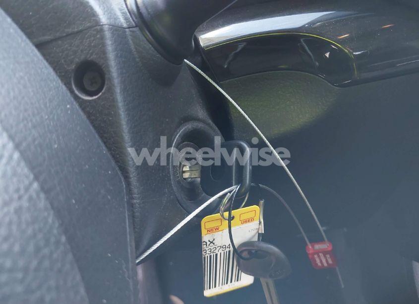 Photo 11 of 2013 Kia Sorento LX (VIN 5XYKT3A1XDG332794)