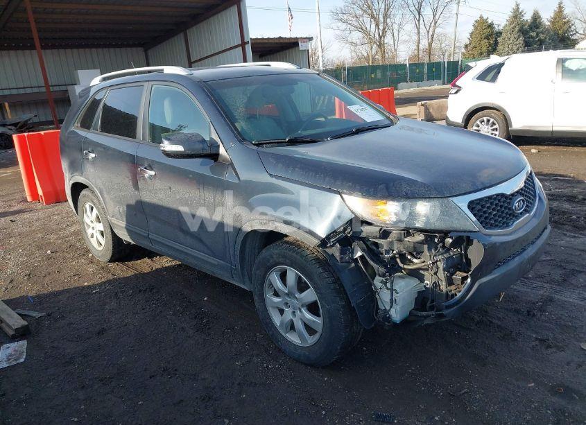 2012 Kia Sorento LX (VIN 5XYKT3A60CG238417) main photo
