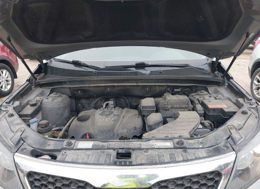Photo 10 of 2012 Kia Sorento LX (VIN 5XYKT3A60CG249398)