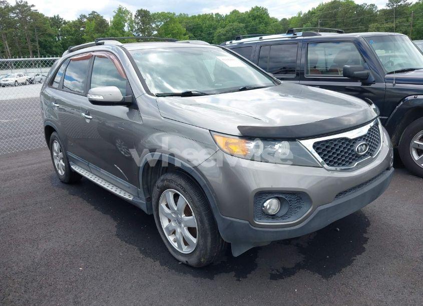2012 Kia Sorento LX (VIN 5XYKT3A60CG285902) main photo