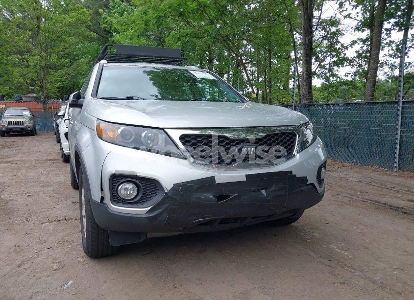 Photo 6 of 2013 Kia Sorento LX (VIN 5XYKT3A60DG338695)