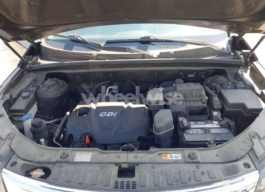 Photo 10 of 2013 Kia Sorento LX (VIN 5XYKT3A60DG406669)