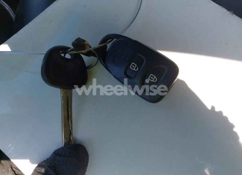 Photo 11 of 2013 Kia Sorento LX (VIN 5XYKT3A60DG406669)