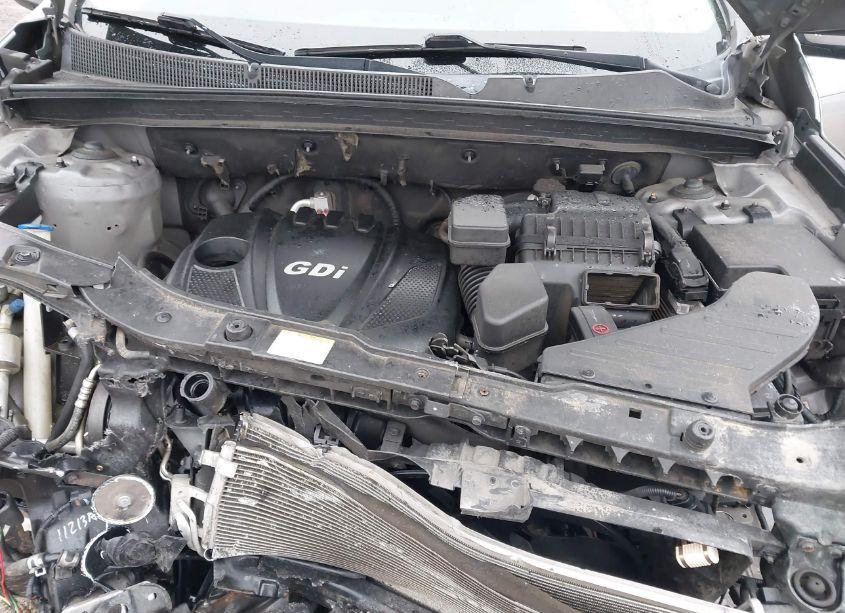 Photo 10 of 2013 Kia Sorento LX (VIN 5XYKT3A60DG423018)
