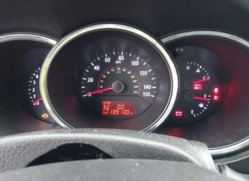 Photo 7 of 2013 Kia Sorento LX (VIN 5XYKT3A60DG423018)