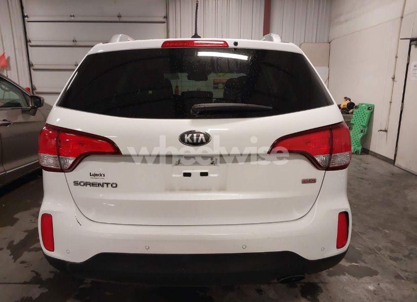 Photo 17 of 2014 Kia Sorento LX (VIN 5XYKT3A60EG449927)