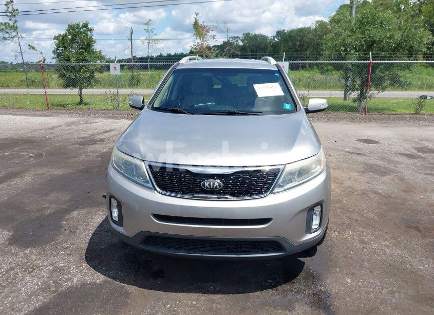 Photo 12 of 2014 Kia Sorento LX (VIN 5XYKT3A60EG478120)