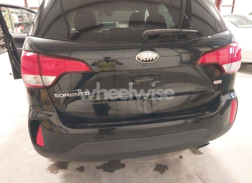Photo 6 of 2014 Kia Sorento LX (VIN 5XYKT3A60EG479896)