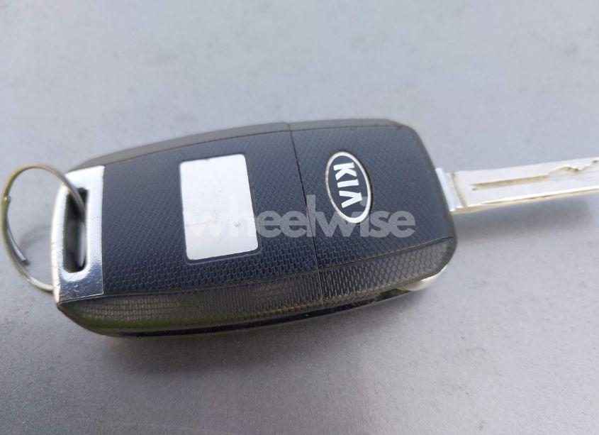 Photo 11 of 2014 Kia Sorento LX (VIN 5XYKT3A60EG508782)