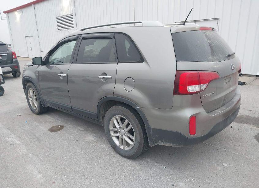 Photo 3 of 2014 Kia Sorento LX (VIN 5XYKT3A60EG524612)