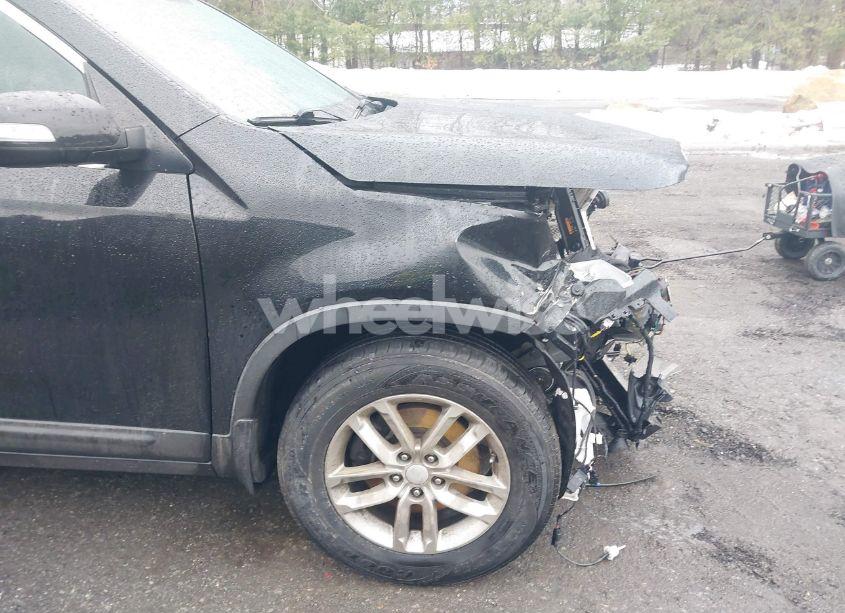 Photo 19 of 2015 Kia Sorento LX (VIN 5XYKT3A60FG556090)