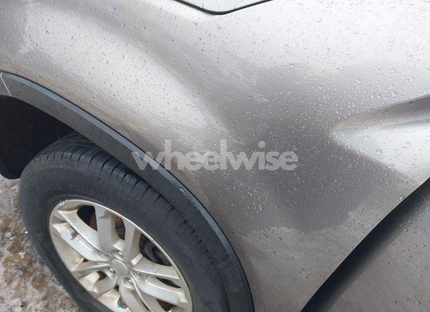 Photo 6 of 2015 Kia Sorento LX (VIN 5XYKT3A60FG579188)