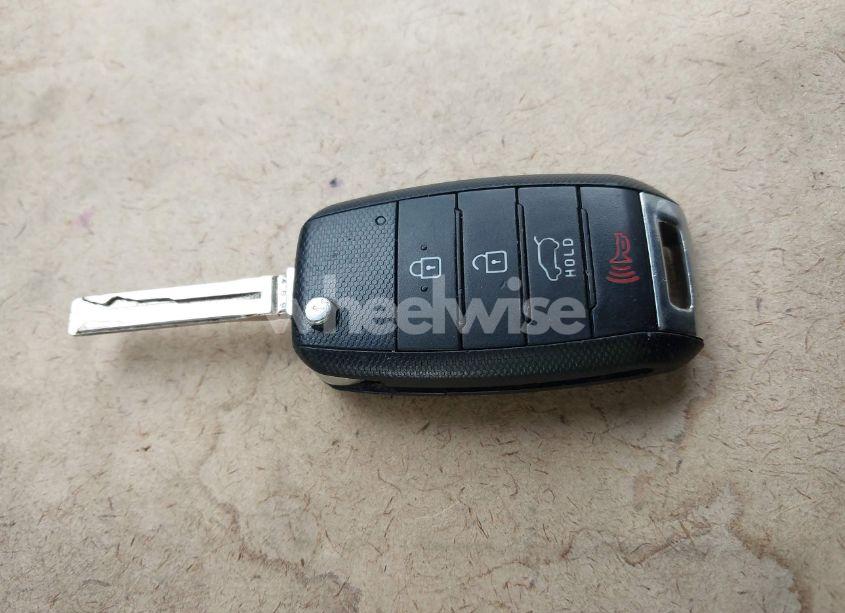 Photo 11 of 2015 Kia Sorento LX (VIN 5XYKT3A60FG583922)