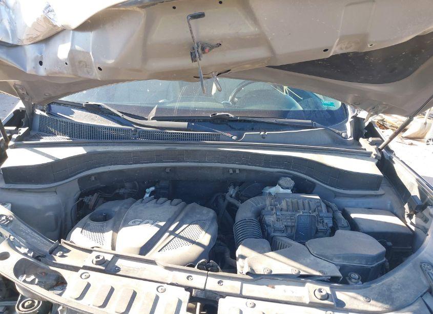 Photo 10 of 2015 Kia Sorento LX (VIN 5XYKT3A60FG633489)