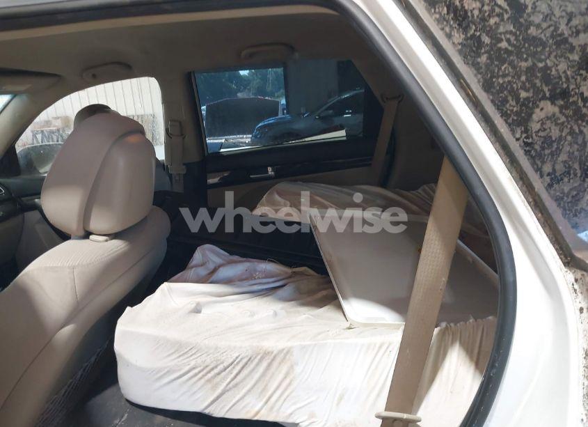 Photo 8 of 2015 Kia Sorento LX (VIN 5XYKT3A60FG645691)