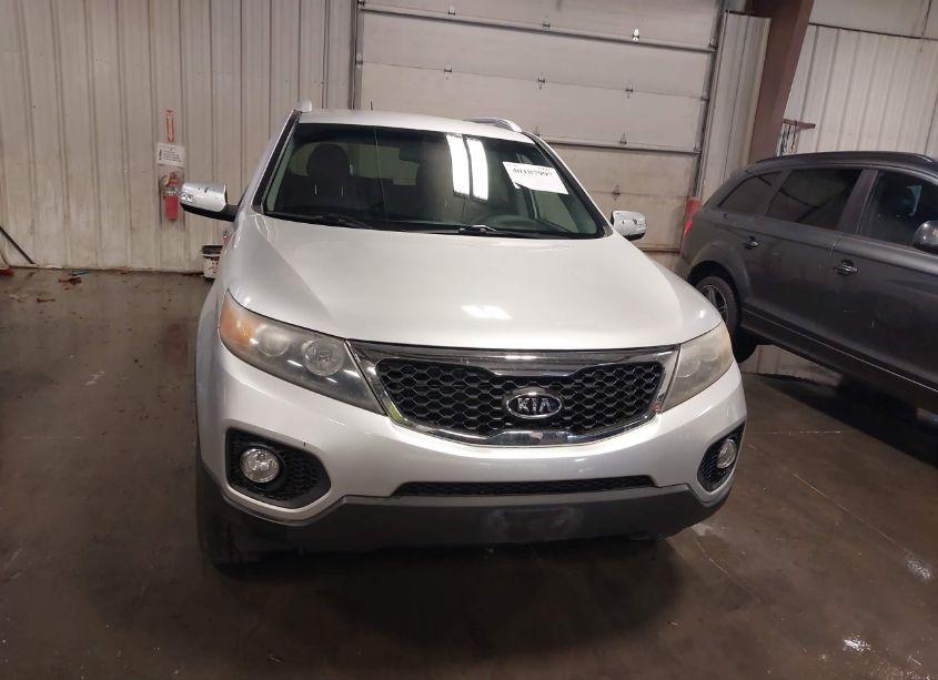 Photo 12 of 2012 Kia Sorento LX (VIN 5XYKT3A61CG190216)