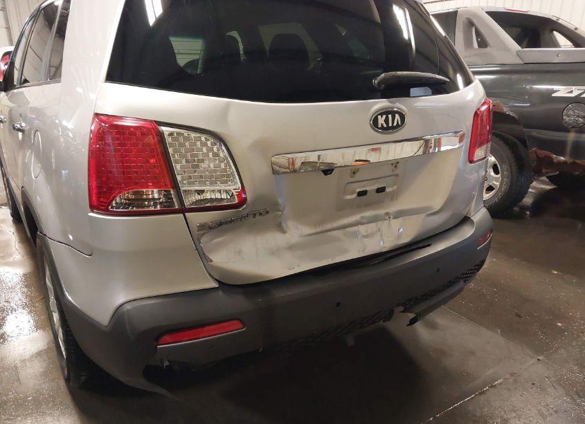 Photo 6 of 2012 Kia Sorento LX (VIN 5XYKT3A61CG190216)