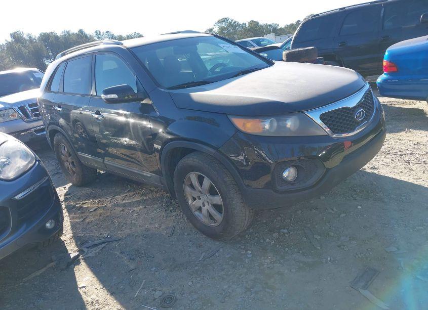 2012 Kia Sorento LX (VIN 5XYKT3A61CG196257) main photo