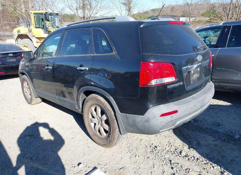 Photo 3 of 2012 Kia Sorento LX (VIN 5XYKT3A61CG196257)