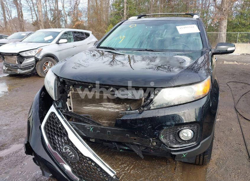 Photo 6 of 2012 Kia Sorento LX (VIN 5XYKT3A61CG211985)