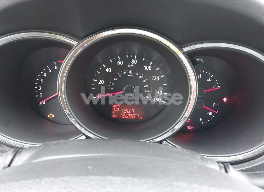 Photo 7 of 2012 Kia Sorento LX (VIN 5XYKT3A61CG212361)