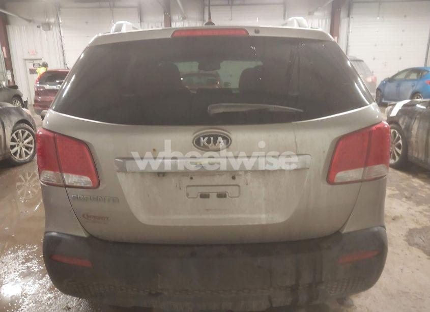 Photo 16 of 2012 Kia Sorento LX (VIN 5XYKT3A61CG283382)