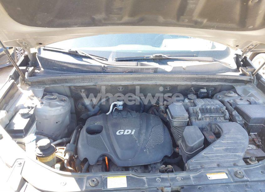 Photo 10 of 2013 Kia Sorento LX (VIN 5XYKT3A61DG313384)