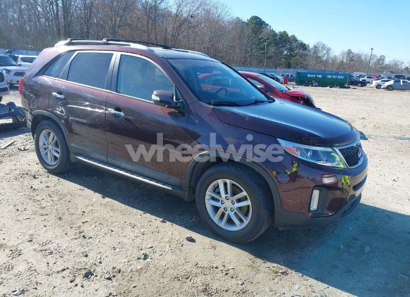 2014 Kia Sorento LX (VIN 5XYKT3A61EG473542) main photo
