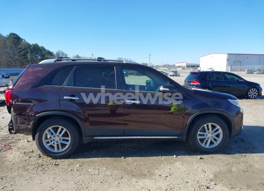Photo 14 of 2014 Kia Sorento LX (VIN 5XYKT3A61EG473542)