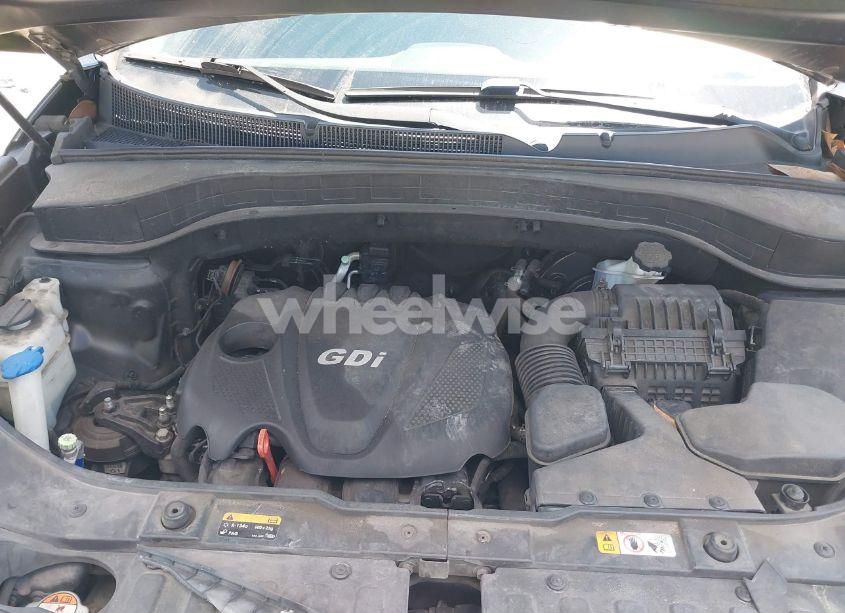 Photo 10 of 2014 Kia Sorento LX (VIN 5XYKT3A61EG535893)